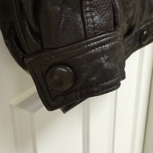 Coat - Picture 5 of 6